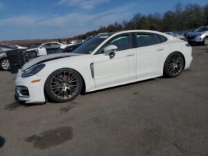 2023 PORSHE PANAMERA BASE